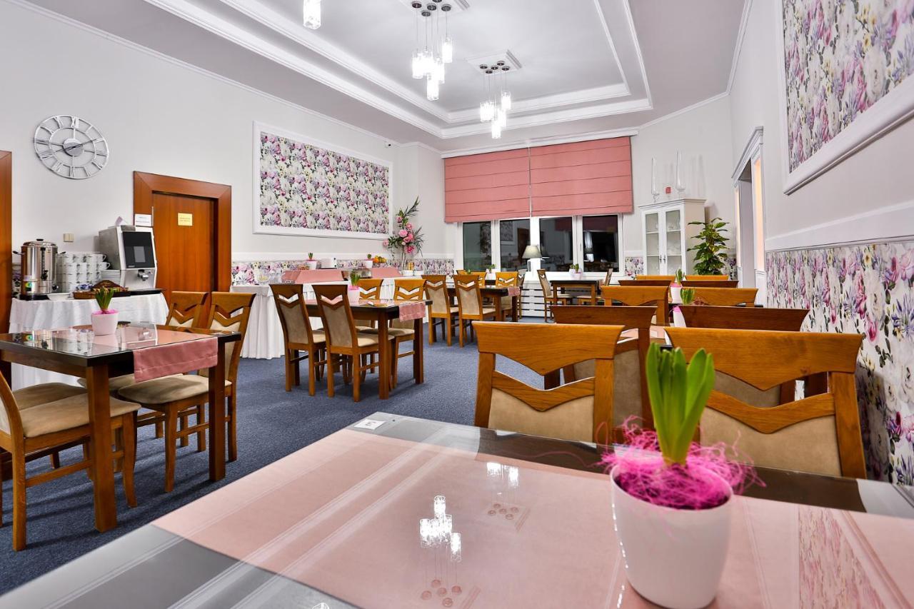 Hotel Wiosna ラプカ エクステリア 写真